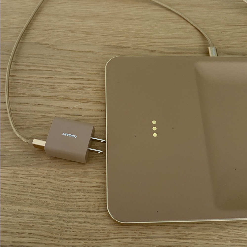 Courant Single Device Wireless Charging Tray